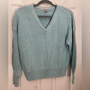 Tommy Bahama light green v neck sweater